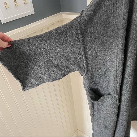 Davi & Dani Hooded Gray Cardigan Sweater Women's Size Medium Oversized - Picture 5 of 8